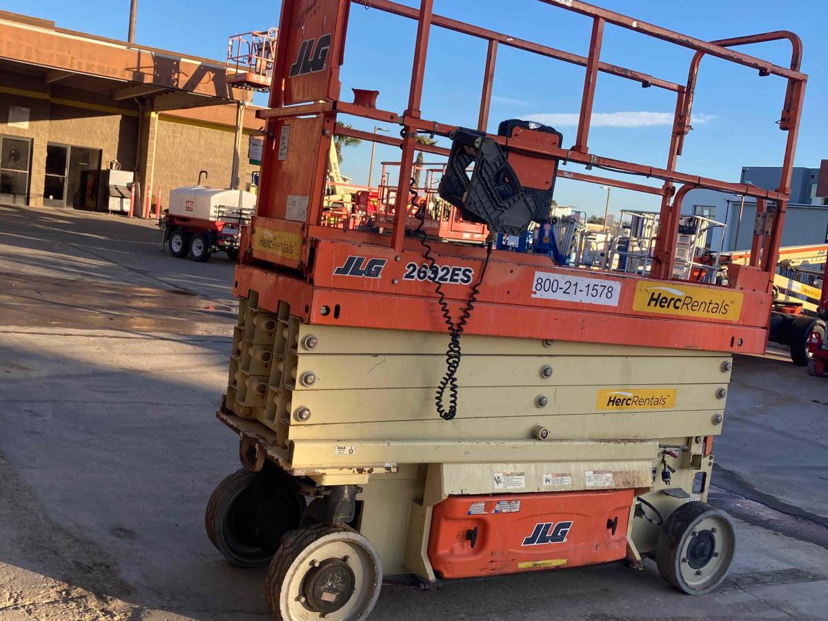 2018 JLG 2632ES-2