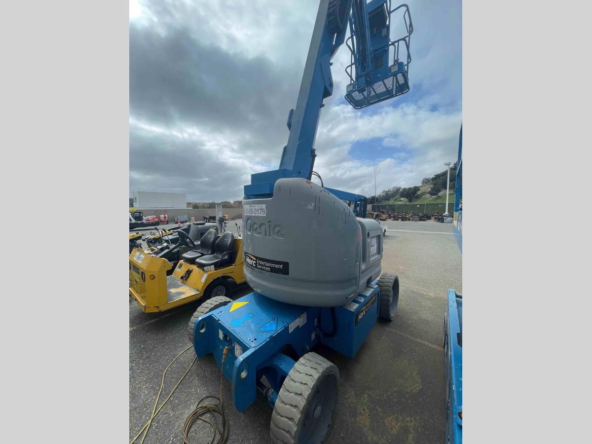 2015 Genie Z-40/23 N