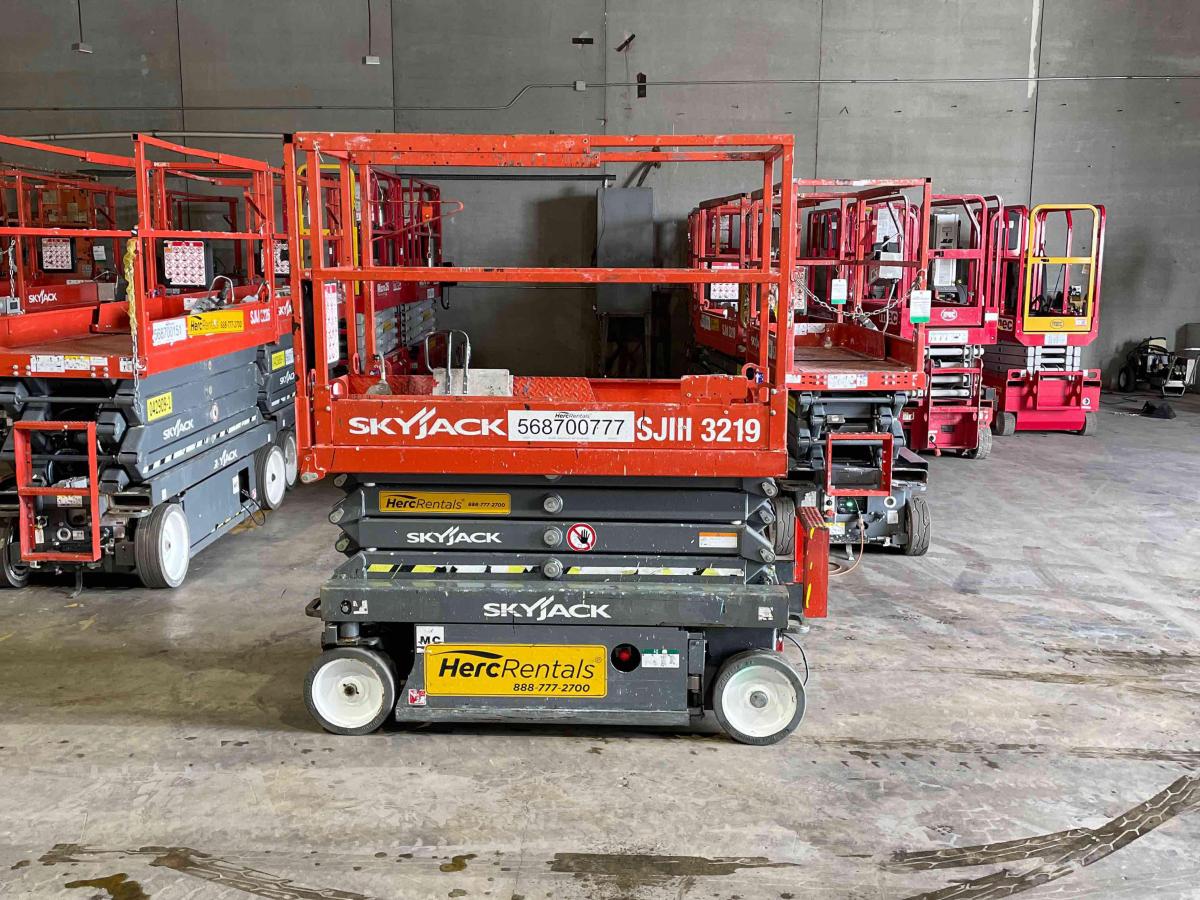 2017 Skyjack SJ3219