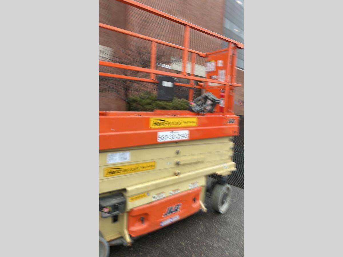 2015 JLG 2632ES