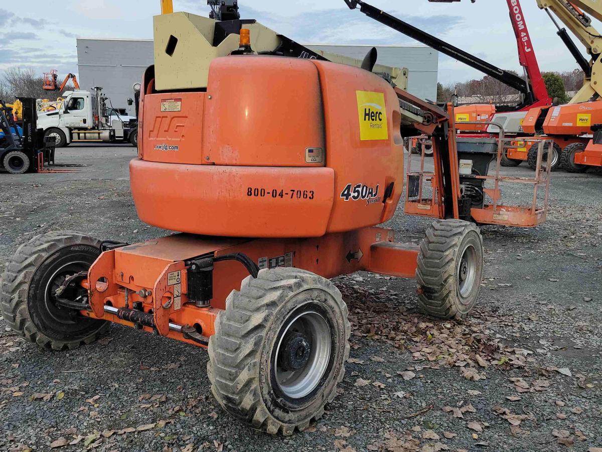 2015 JLG 450AJ