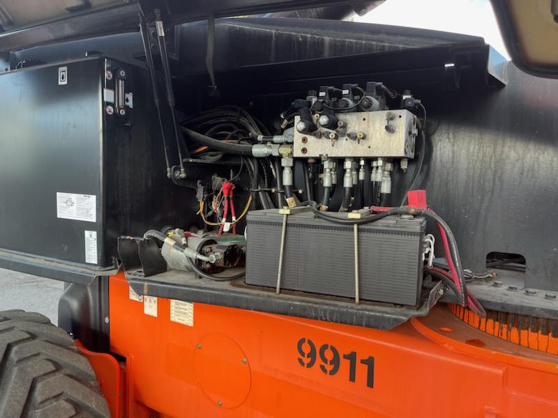 2008 JLG 600AJ