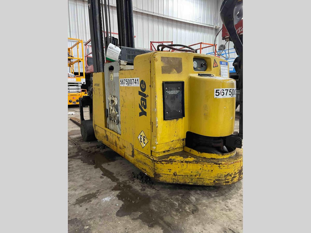 2011 Yale MCW040
