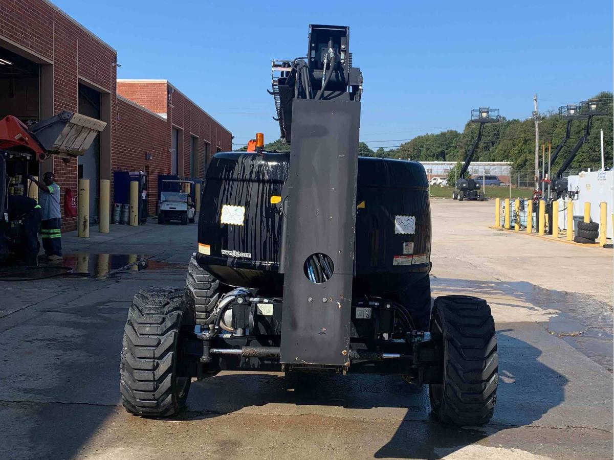 2014 JLG 600AJ