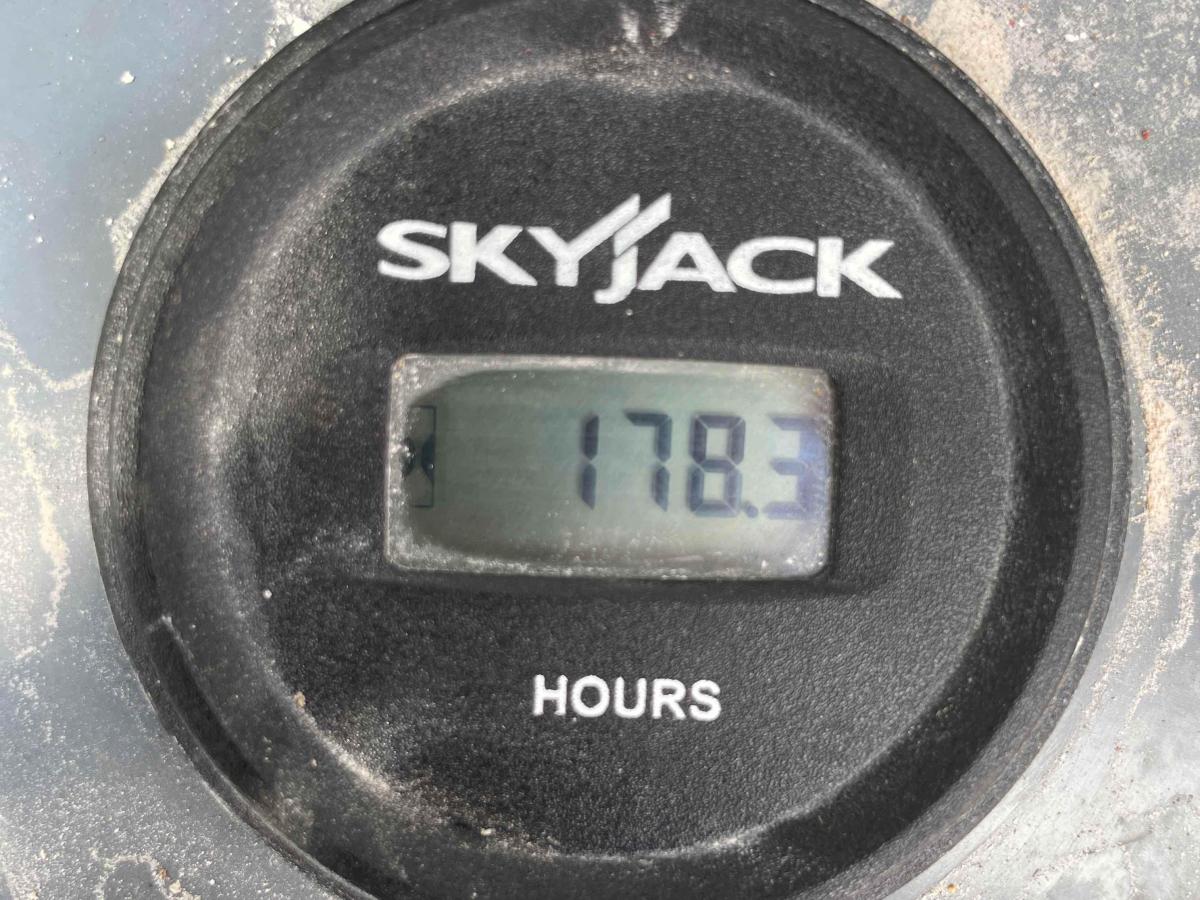 2016 Skyjack SJ4740