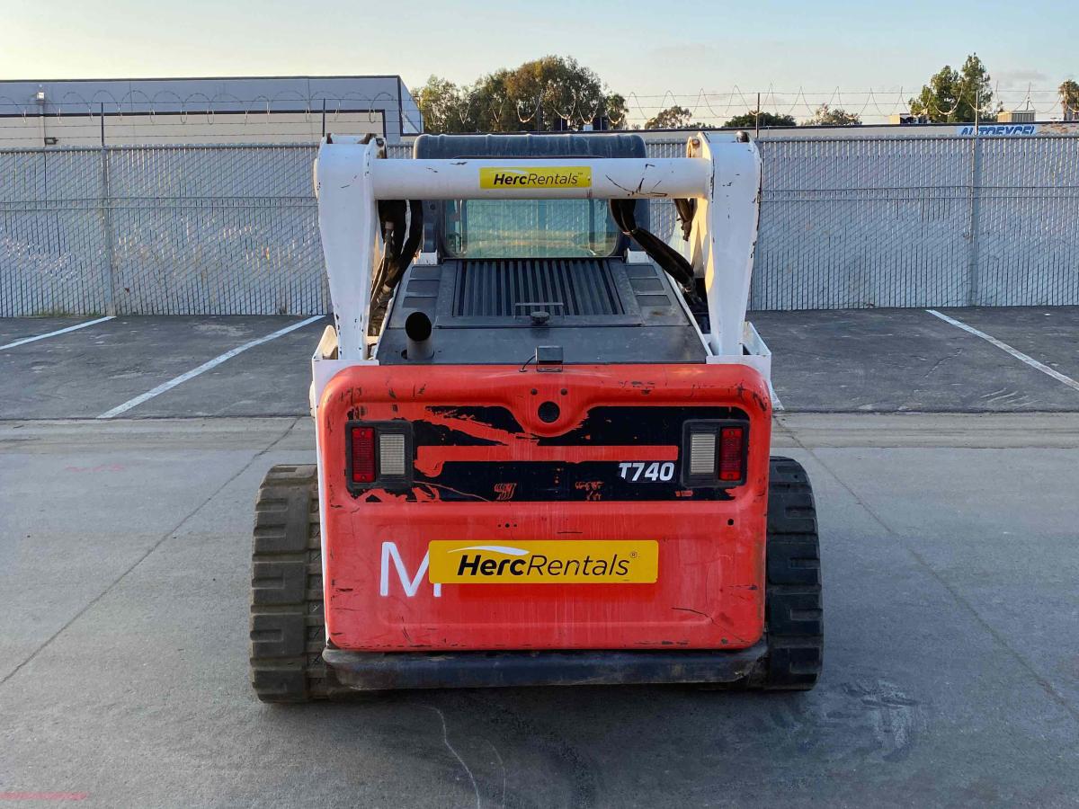2018 Bobcat T740