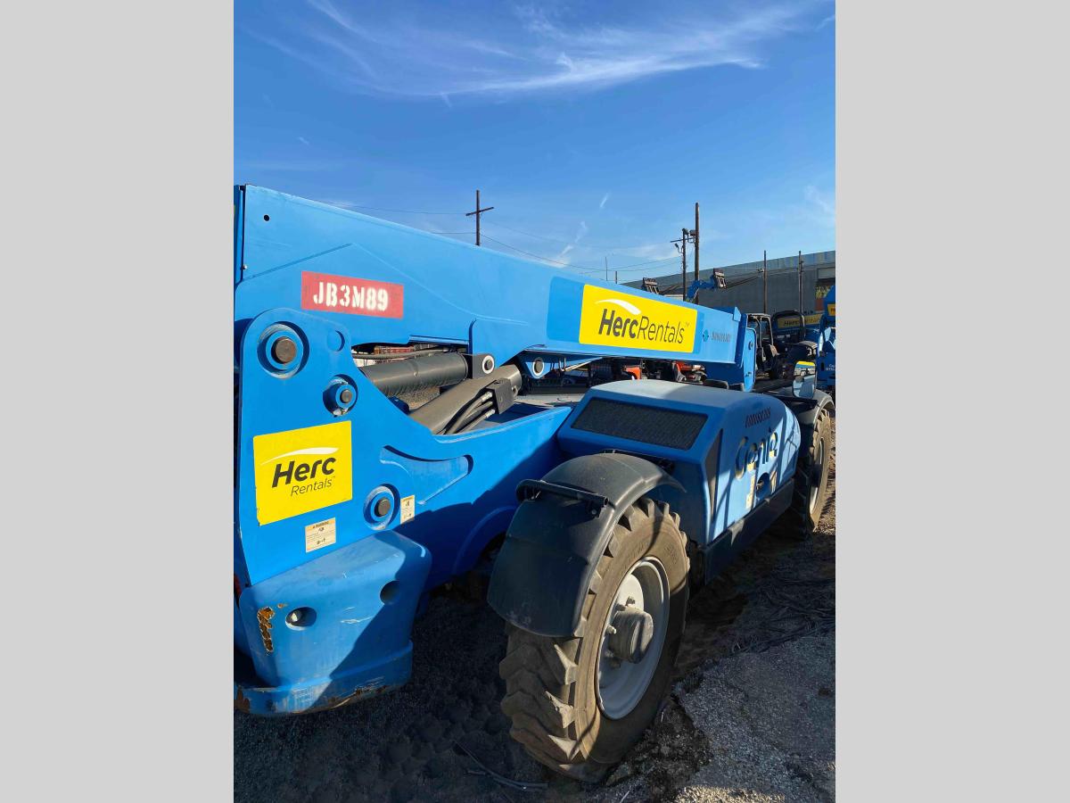 2015 Genie GTH 844