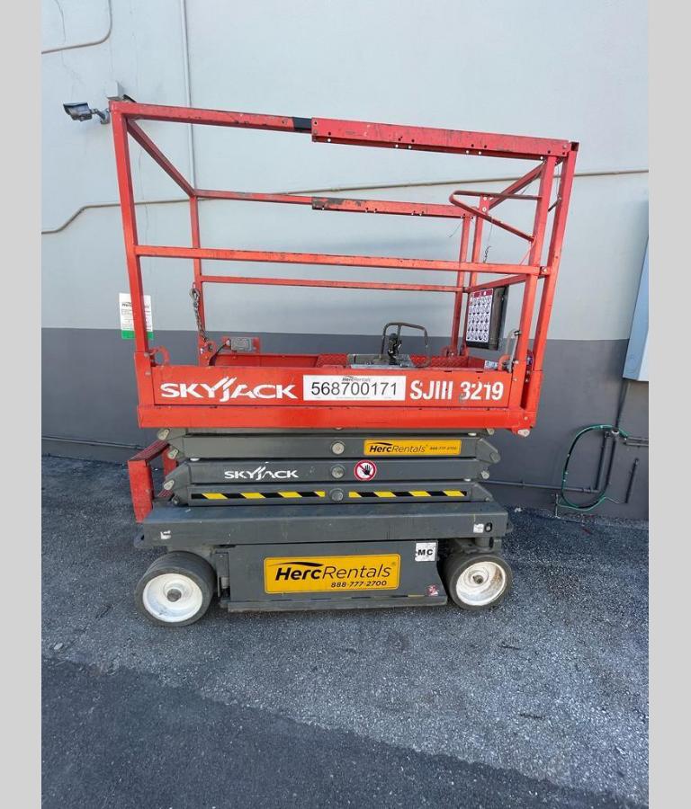 2017 Skyjack SJ3219