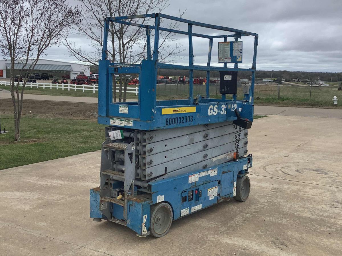 2014 Genie GS-3232