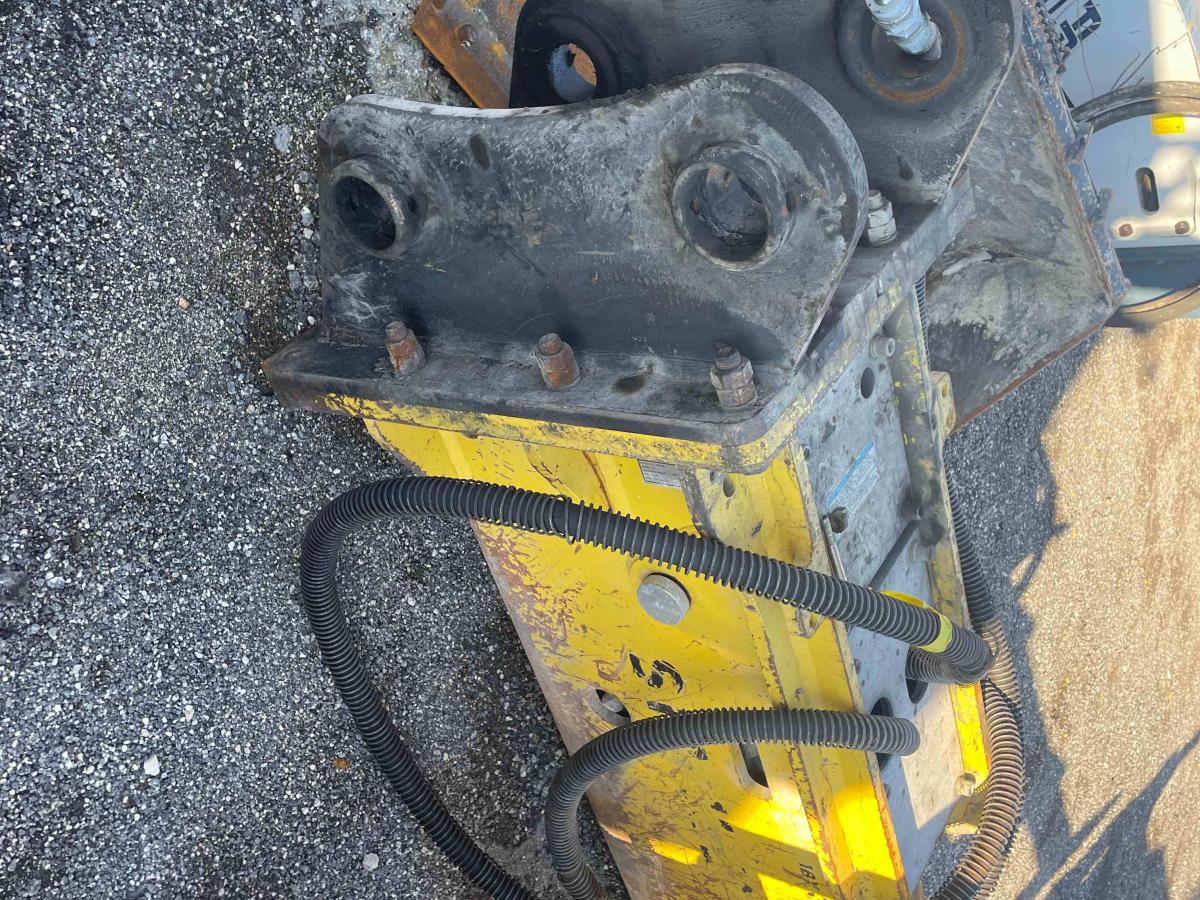 2019 Stanley MBX308