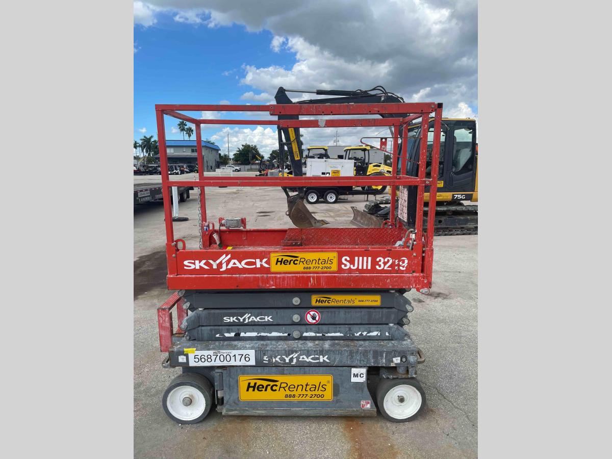 2017 Skyjack SJ3219