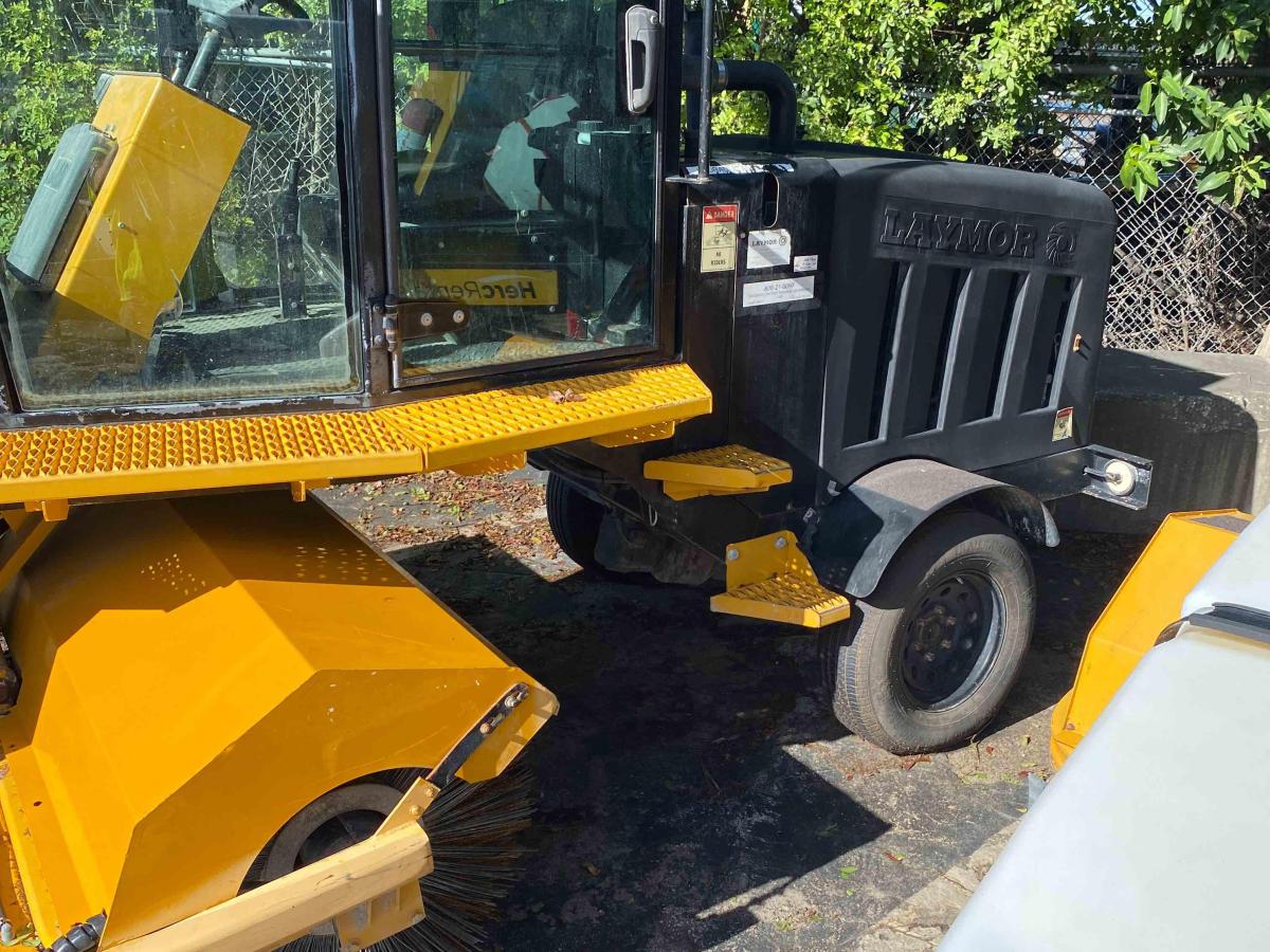 2018 LayMor SweepMaster 450-ST