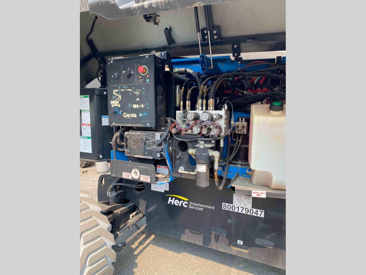 2017 Genie Z-60/37 DC-7