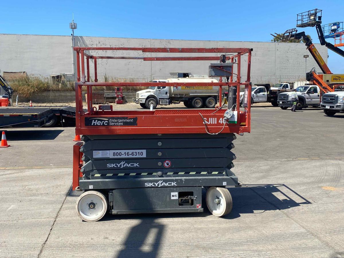 2017 Skyjack SJ4632