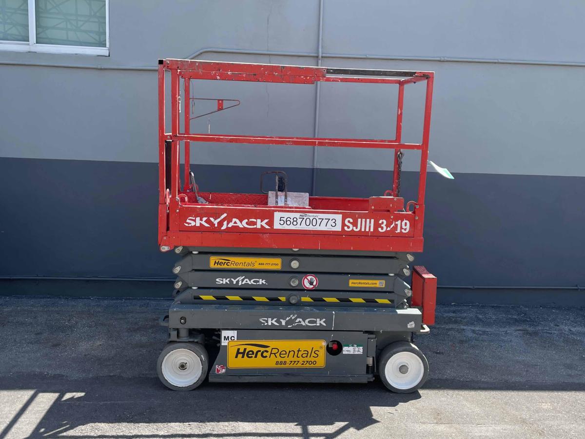2017 Skyjack SJ3219