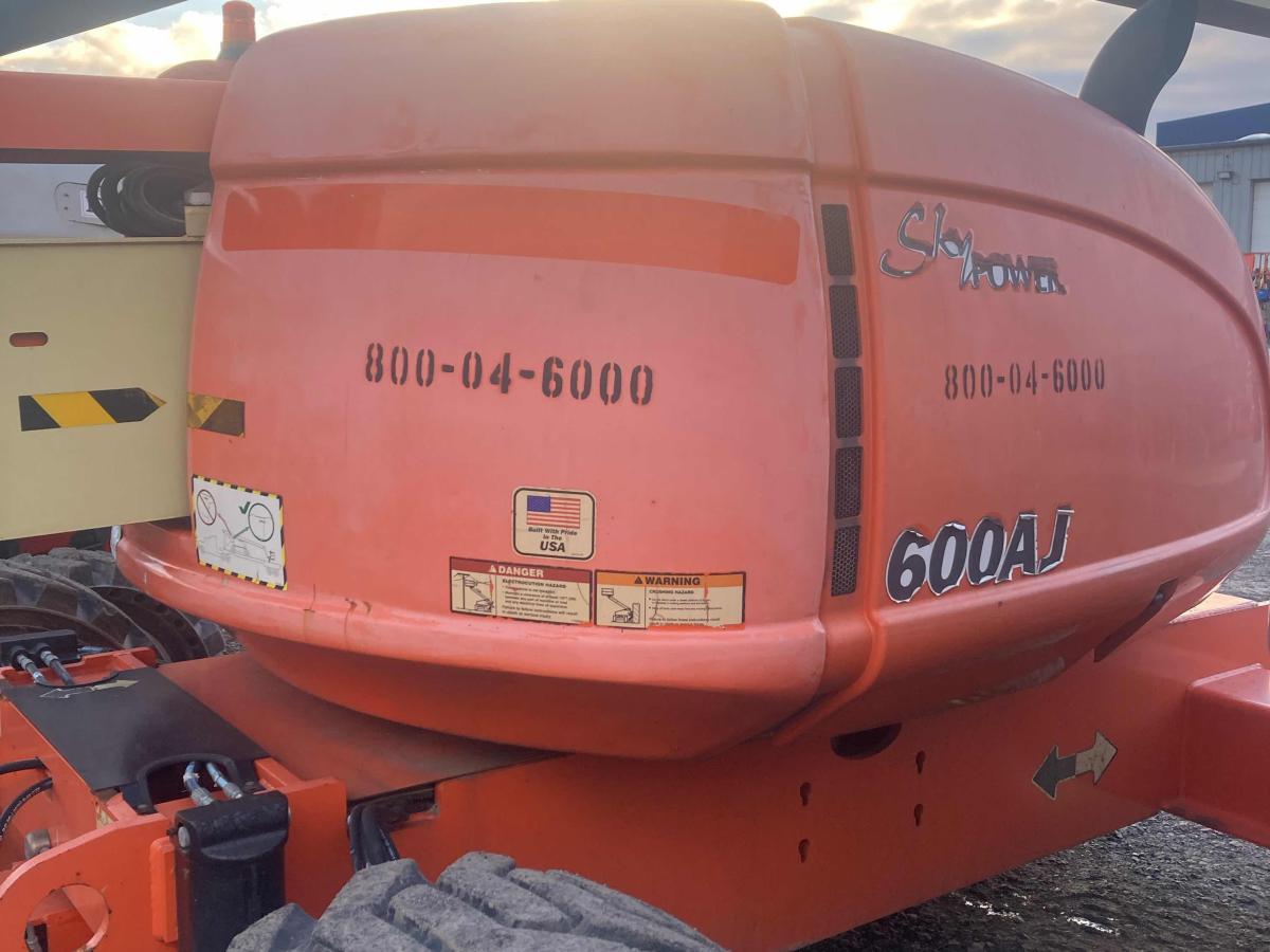 2015 JLG 600AJ