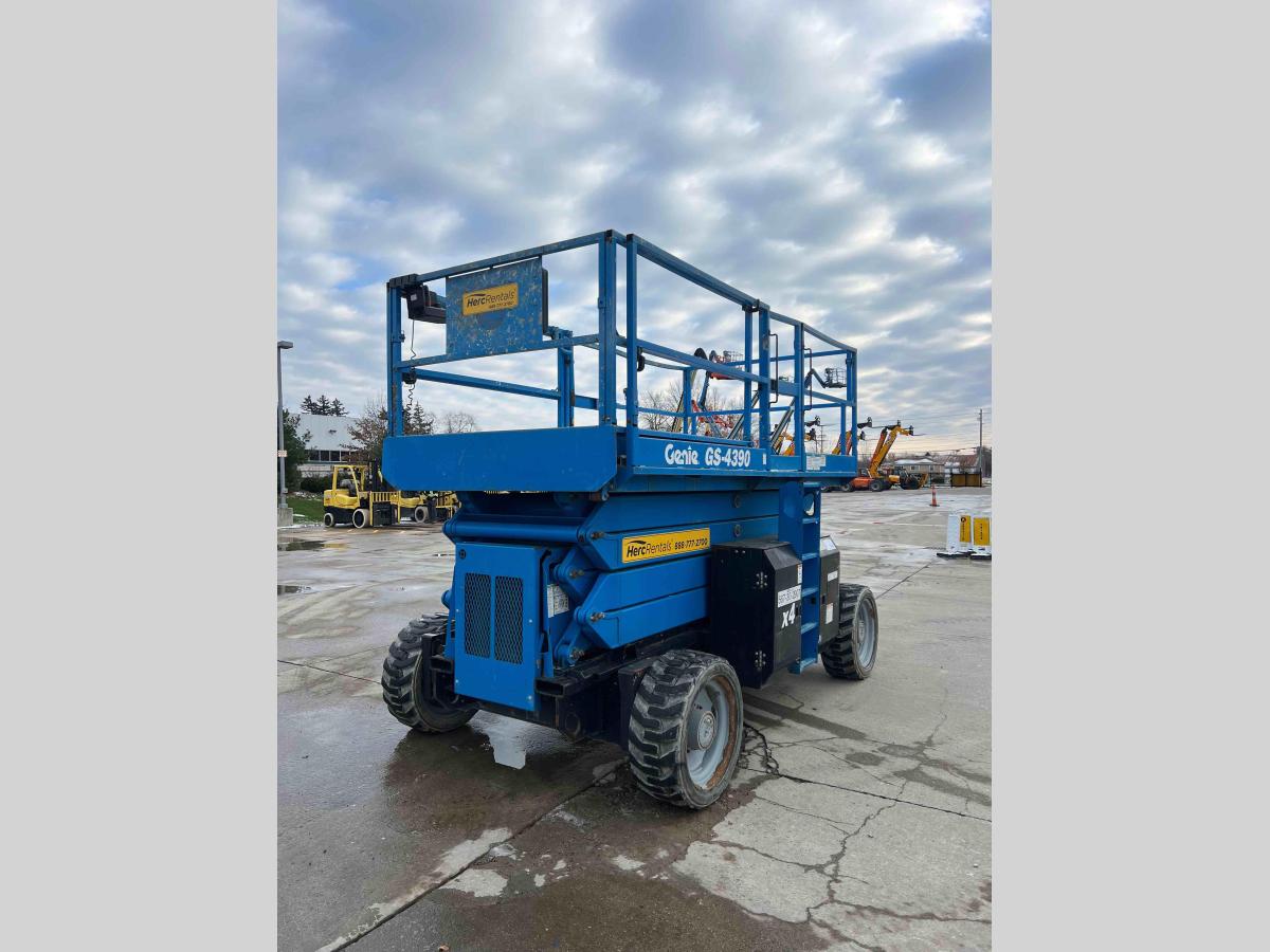 2015 Genie GS-4390 RT