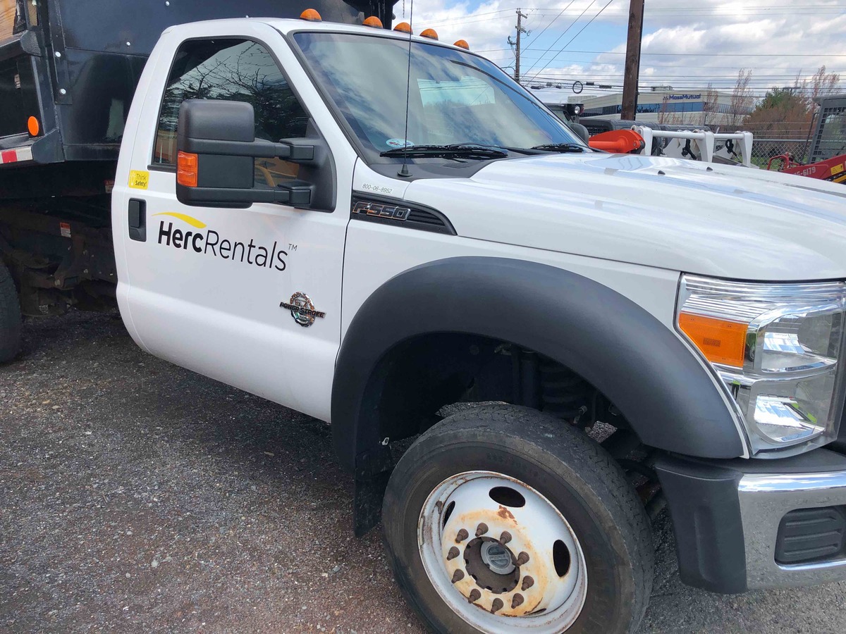 2016 Ford F550-3
