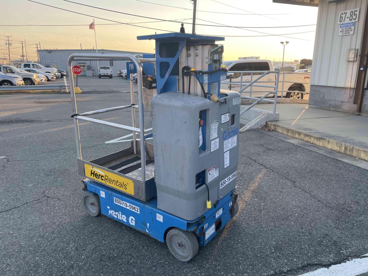 2018 Genie GR-12