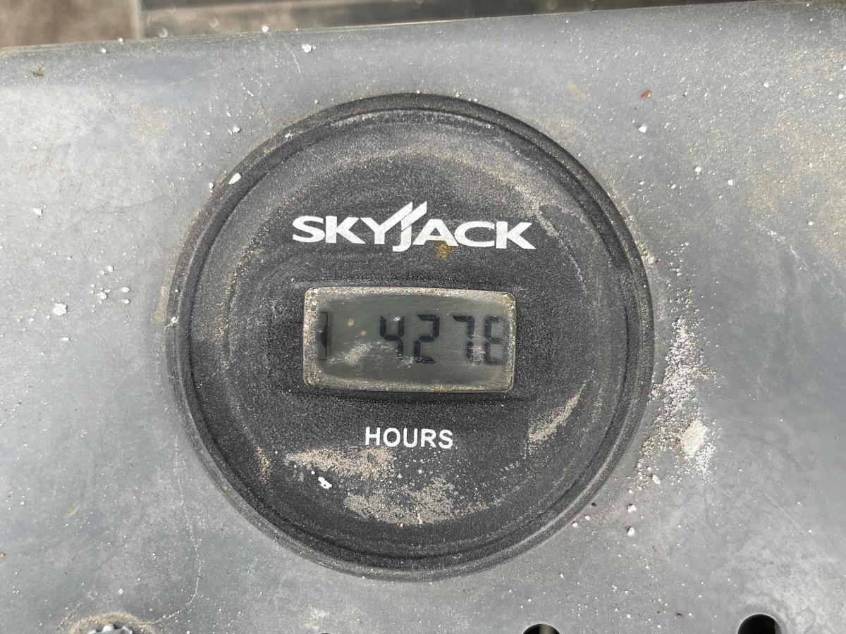 2017 Skyjack SJ4740
