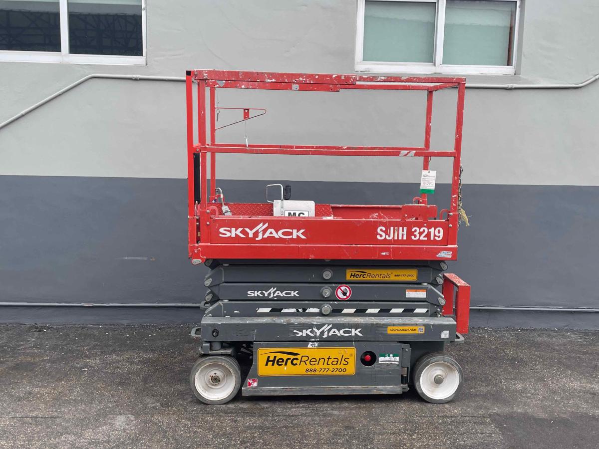 2017 Skyjack SJ3219