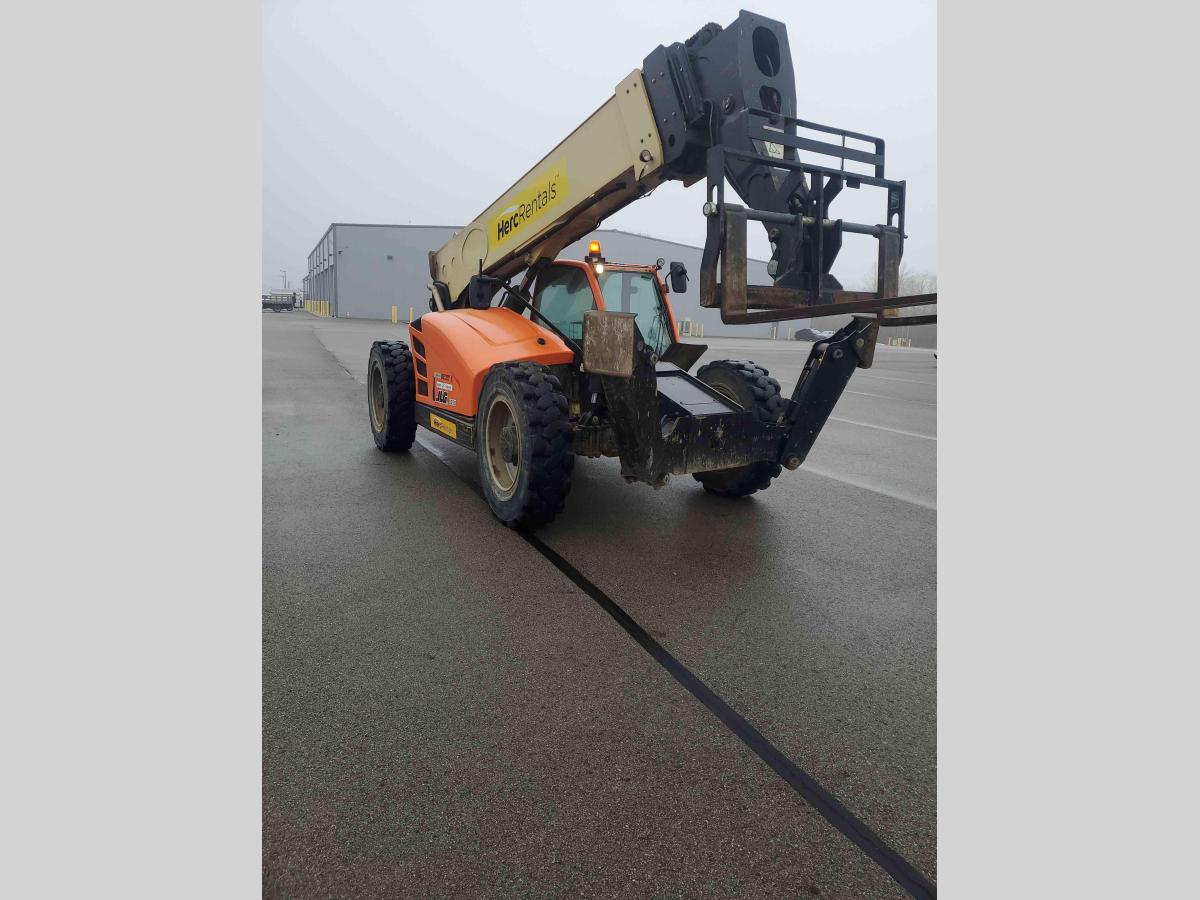 2018 JLG 1255-2
