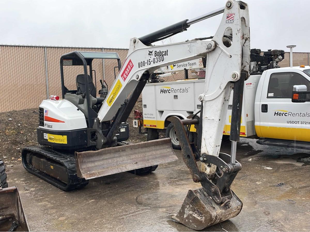 2017 Bobcat E50