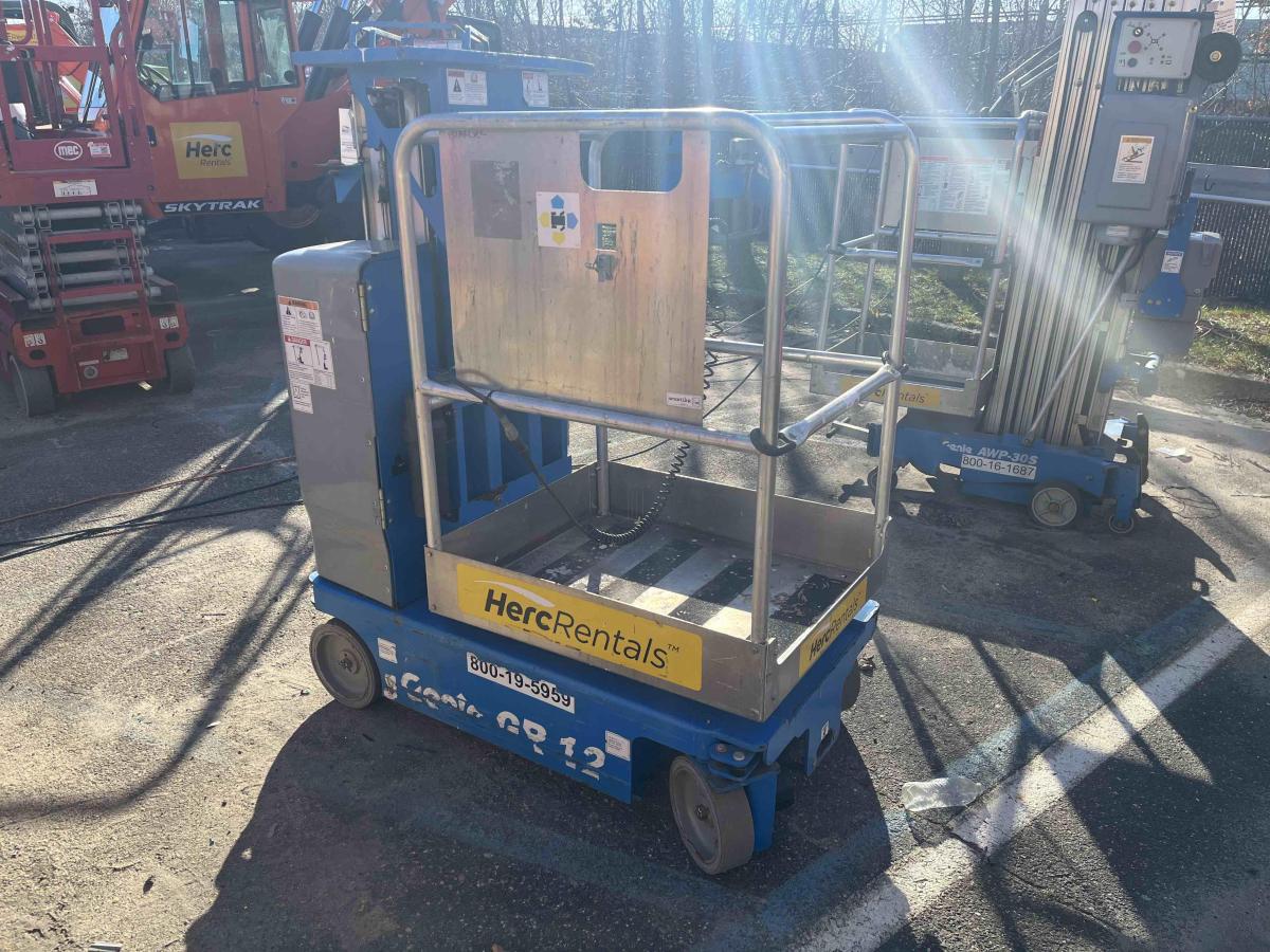 2018 Genie GR-12