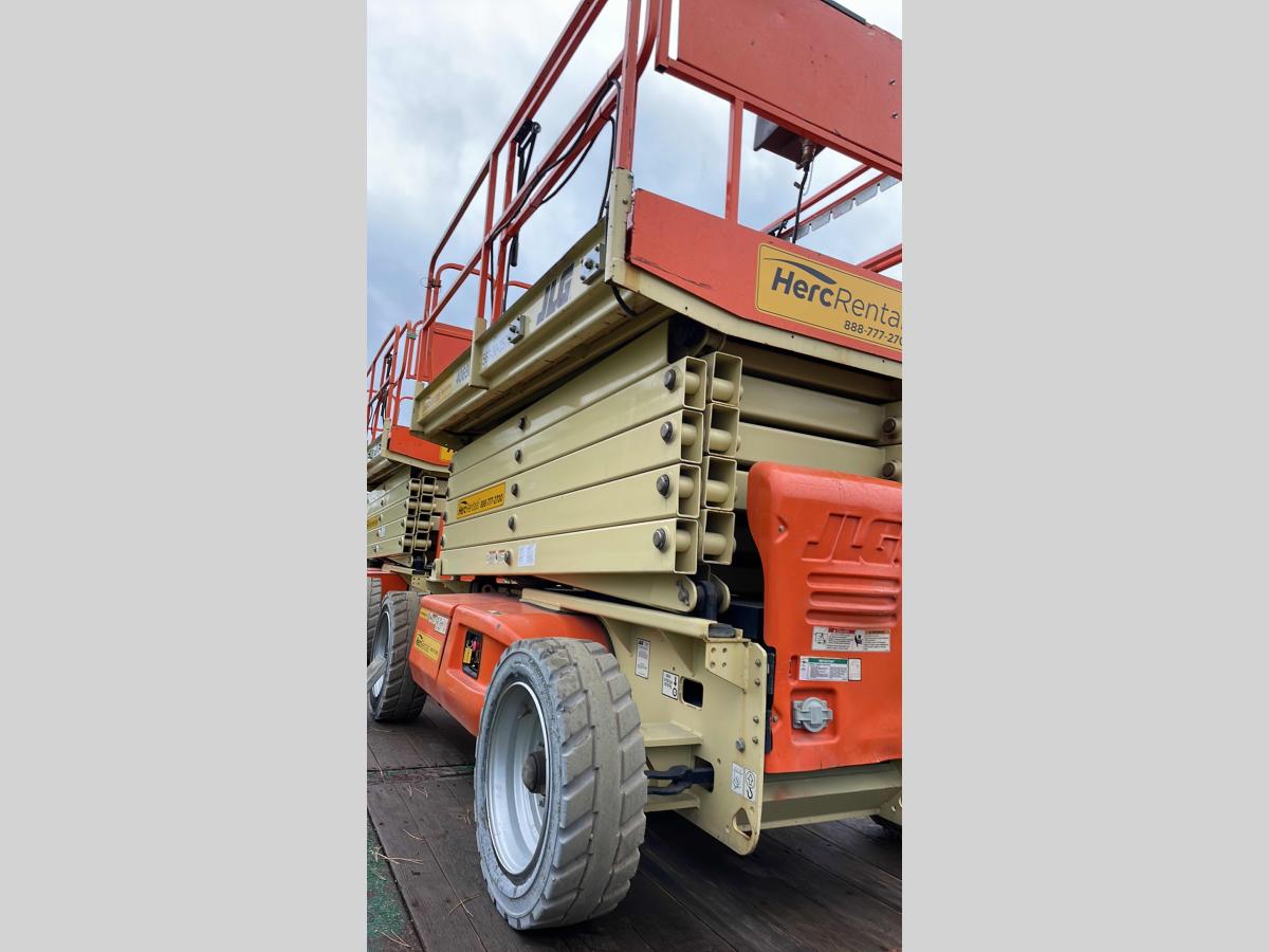 2013 JLG 4069LE