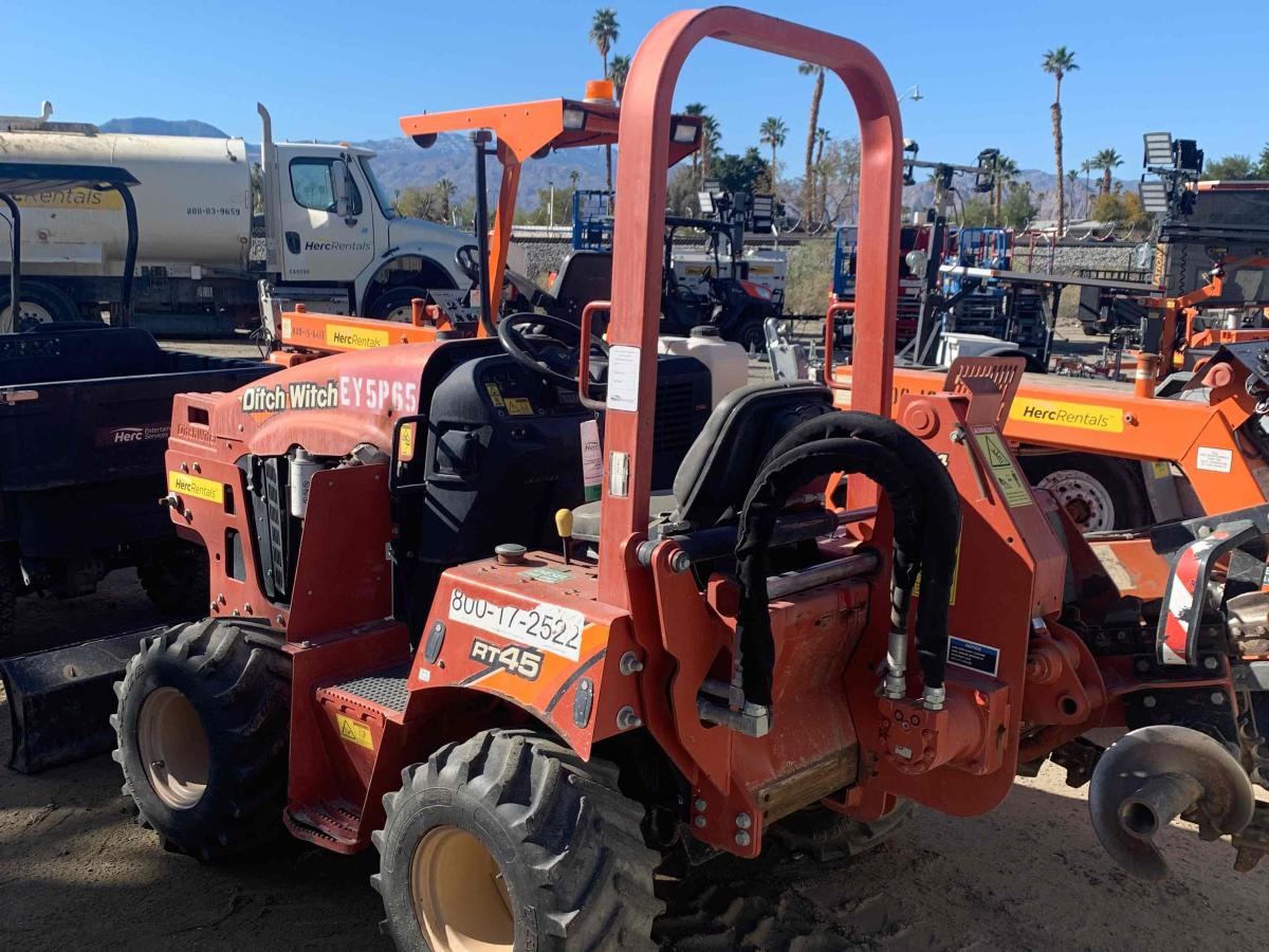 2017 Ditch Witch RT45