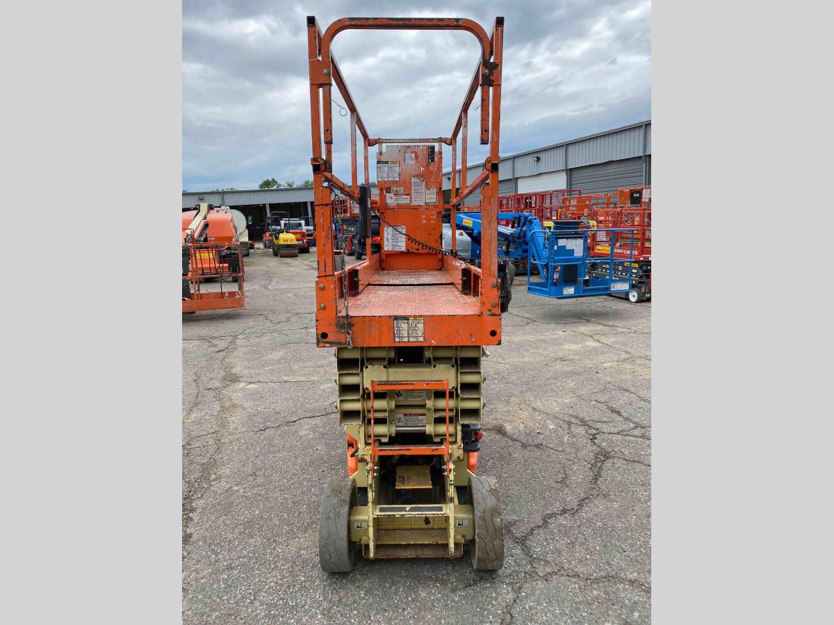2016 JLG 2632ES-3
