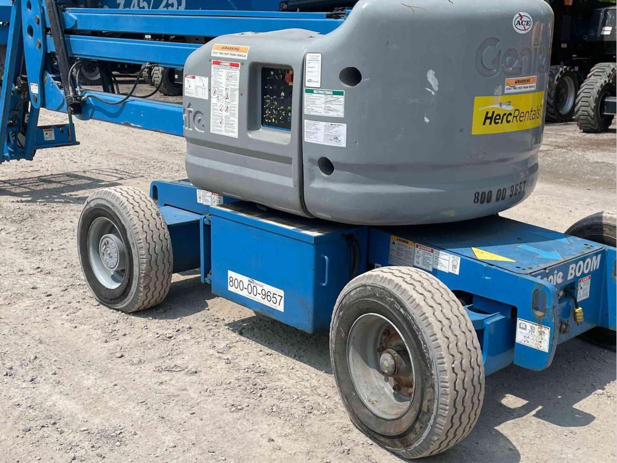 2014 Genie Z-45/25-4