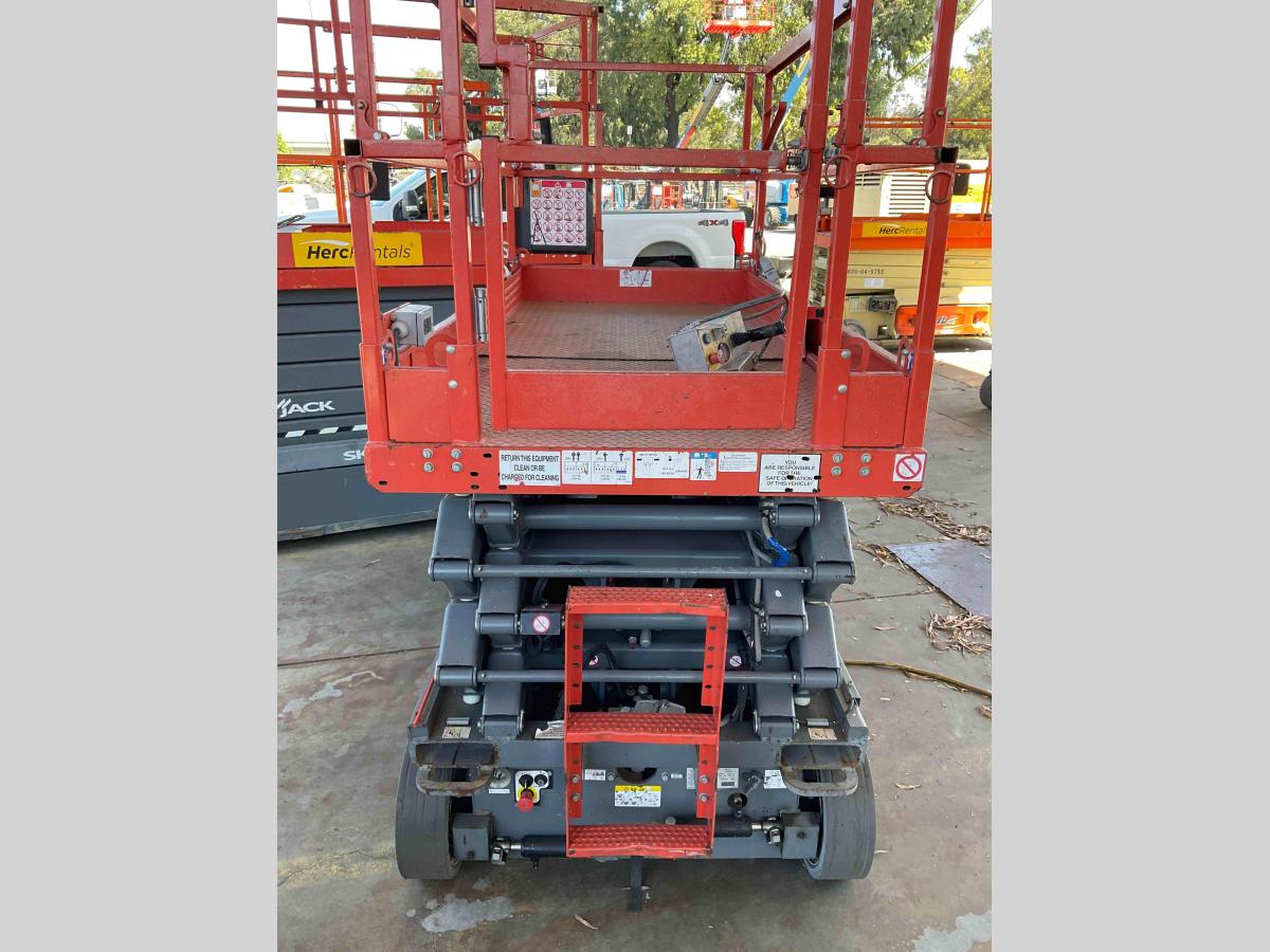 2017 Skyjack SJ4632