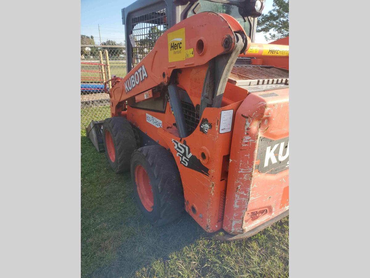 2017 Kubota SSV65