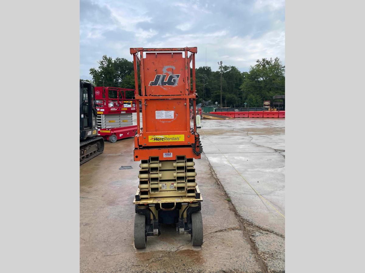 2015 JLG 2632ES-4