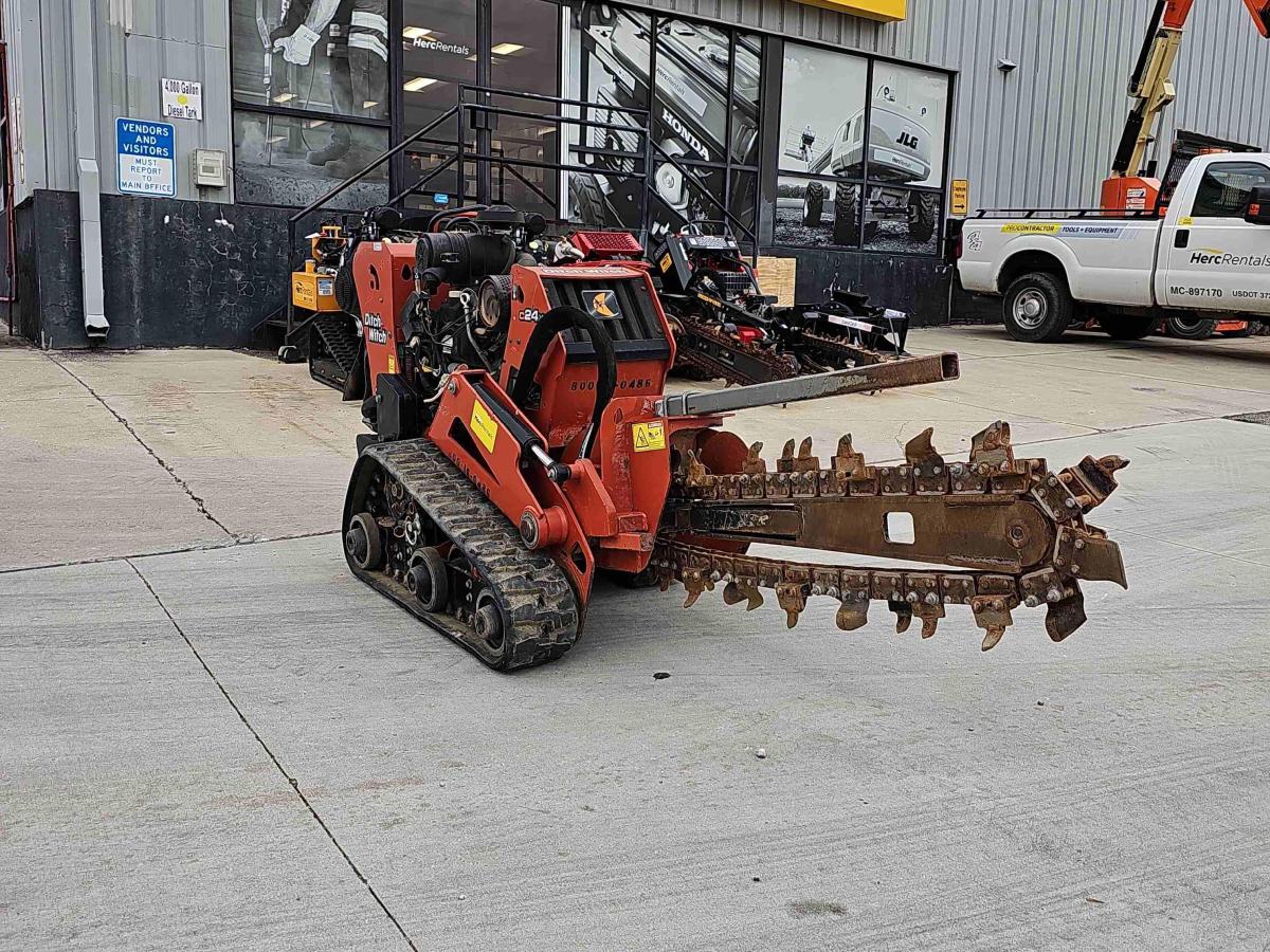 2017 Ditch Witch C24X