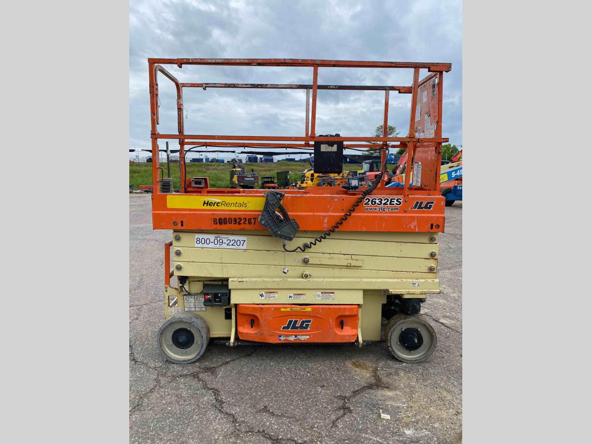 2016 JLG 2632ES-1