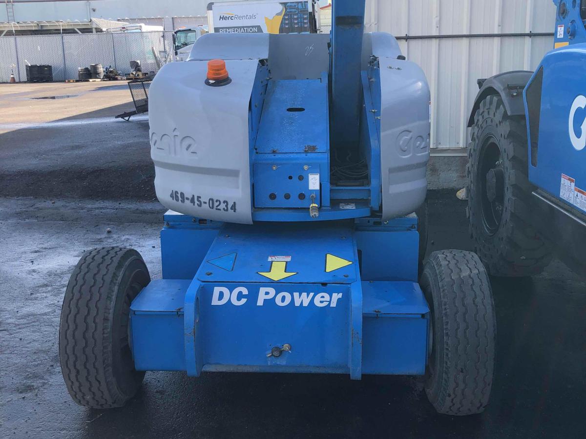 2013 Genie Z-45/25