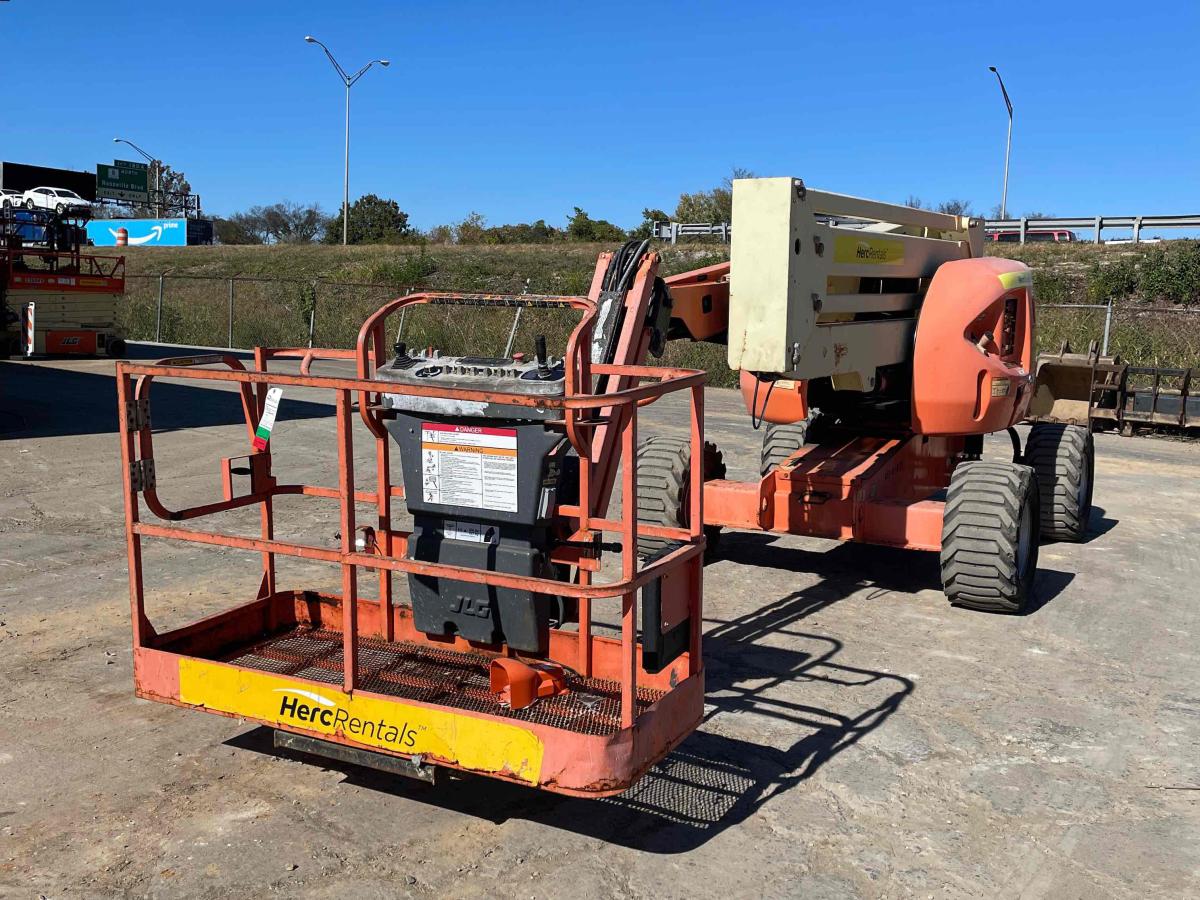 2014 JLG 450AJ