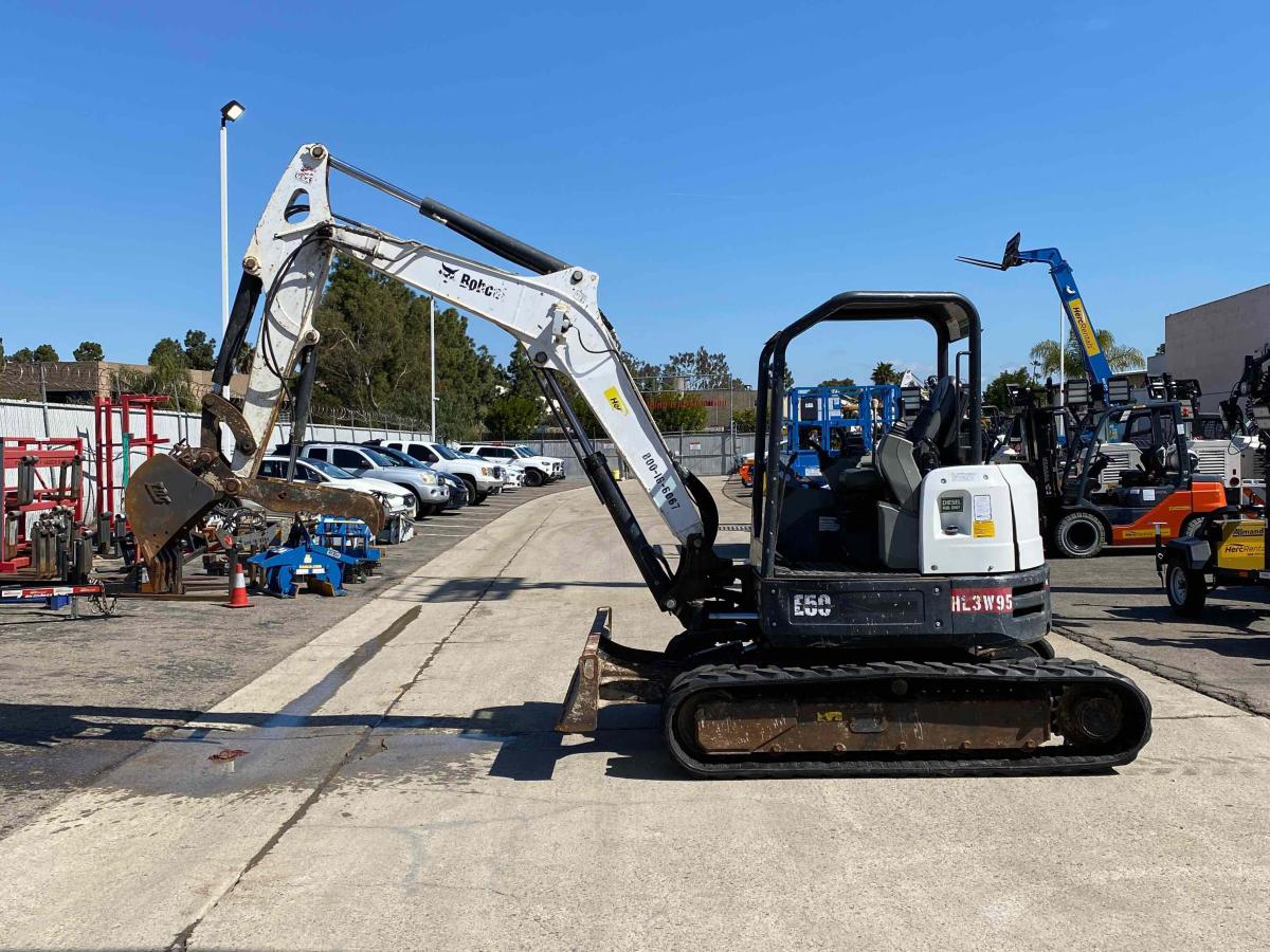 2017 Bobcat E50