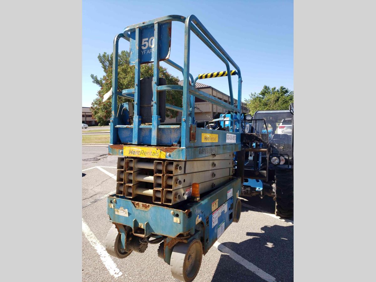 2015 Genie GS-1930
