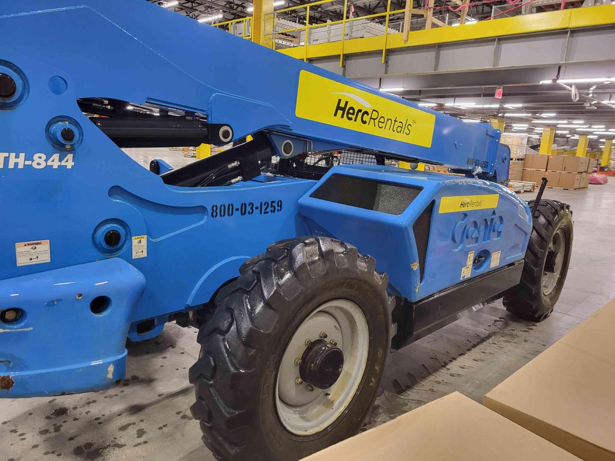 2014 Genie GTH 844