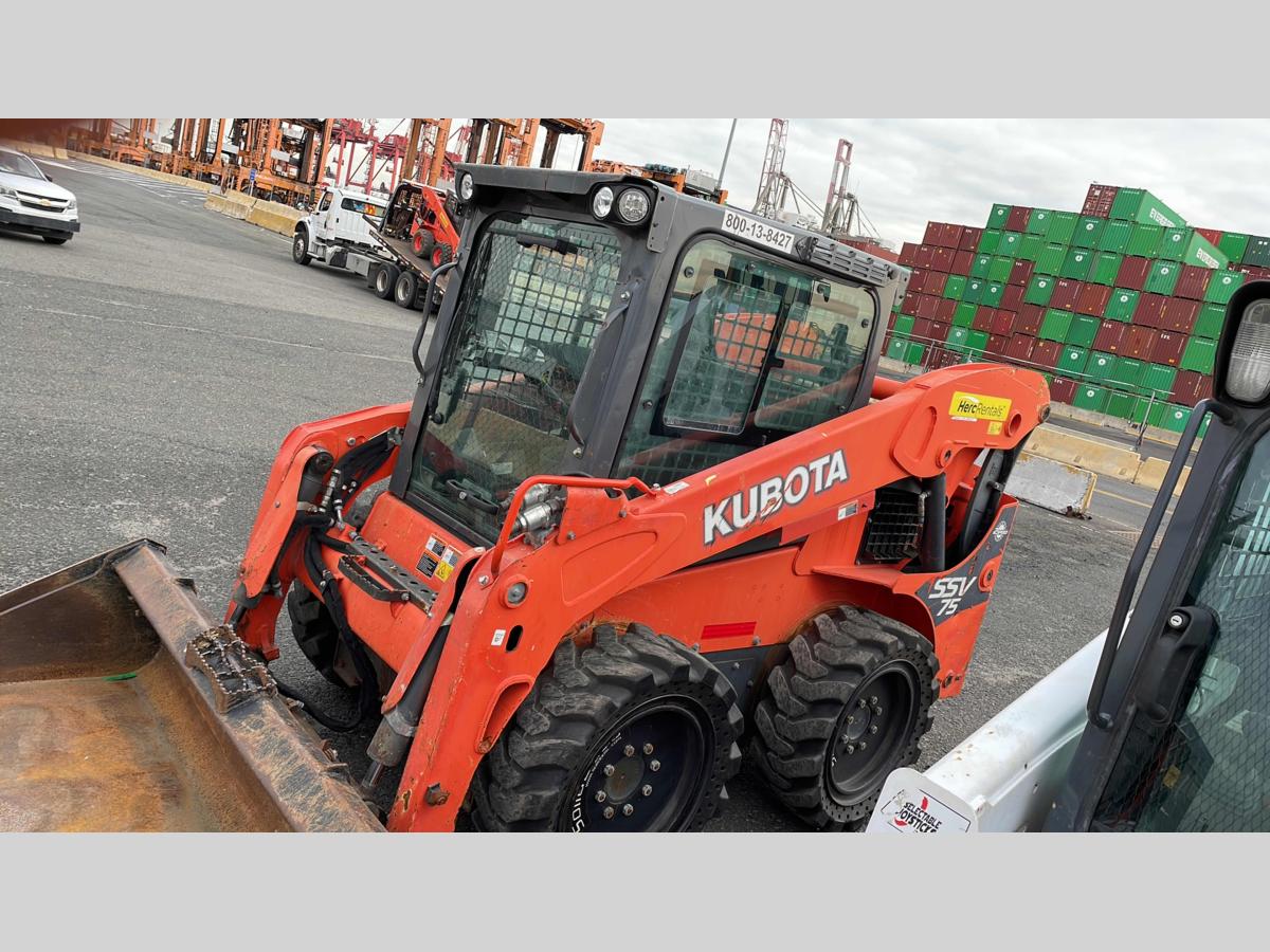 2016 Kubota SSV75