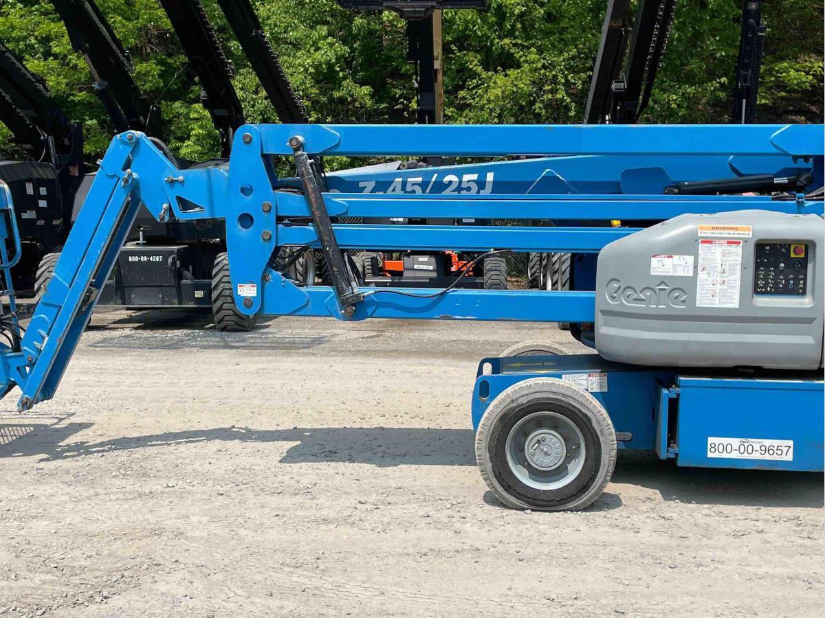 2014 Genie Z-45/25-5