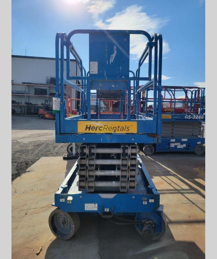 2016 Genie GS-3246