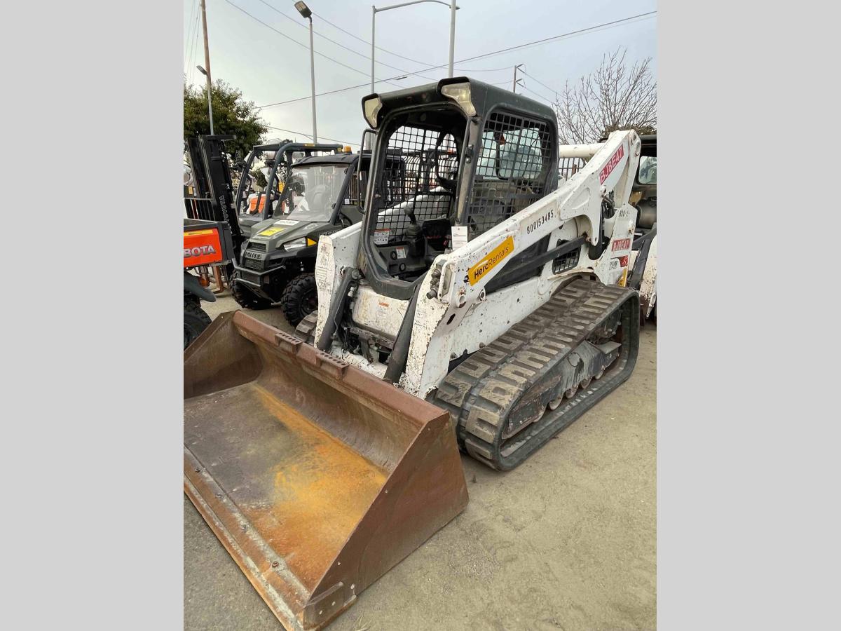 2017 Bobcat T740