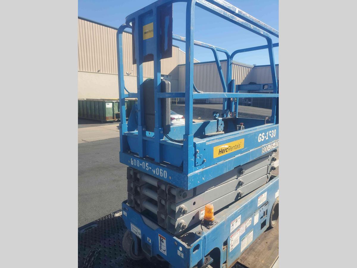 2015 Genie GS-1930
