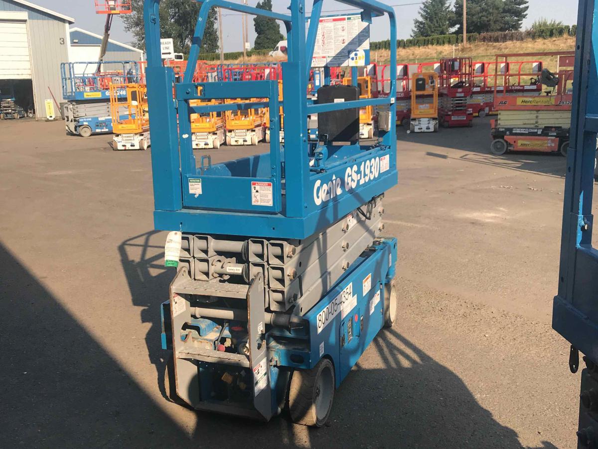 2015 Genie GS-1930