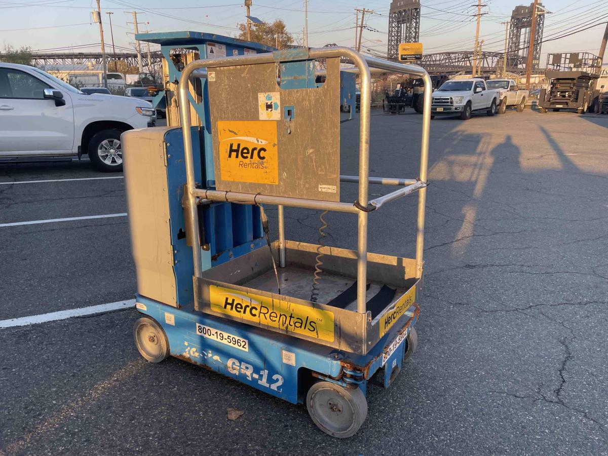 2018 Genie GR-12