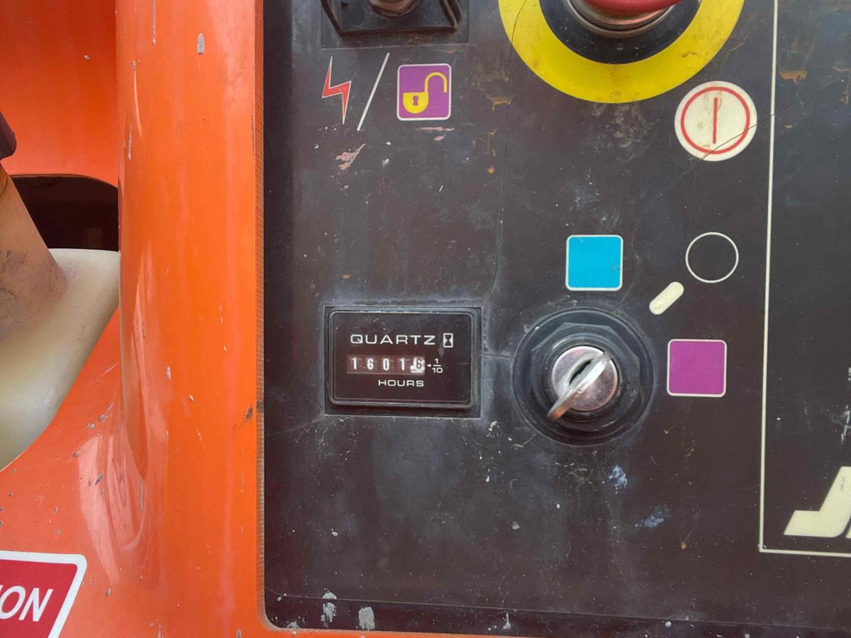 2014 JLG 450AJ